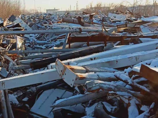 废铁回收